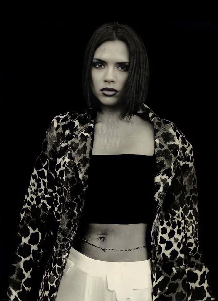 posh-spice-90s-leopard-print