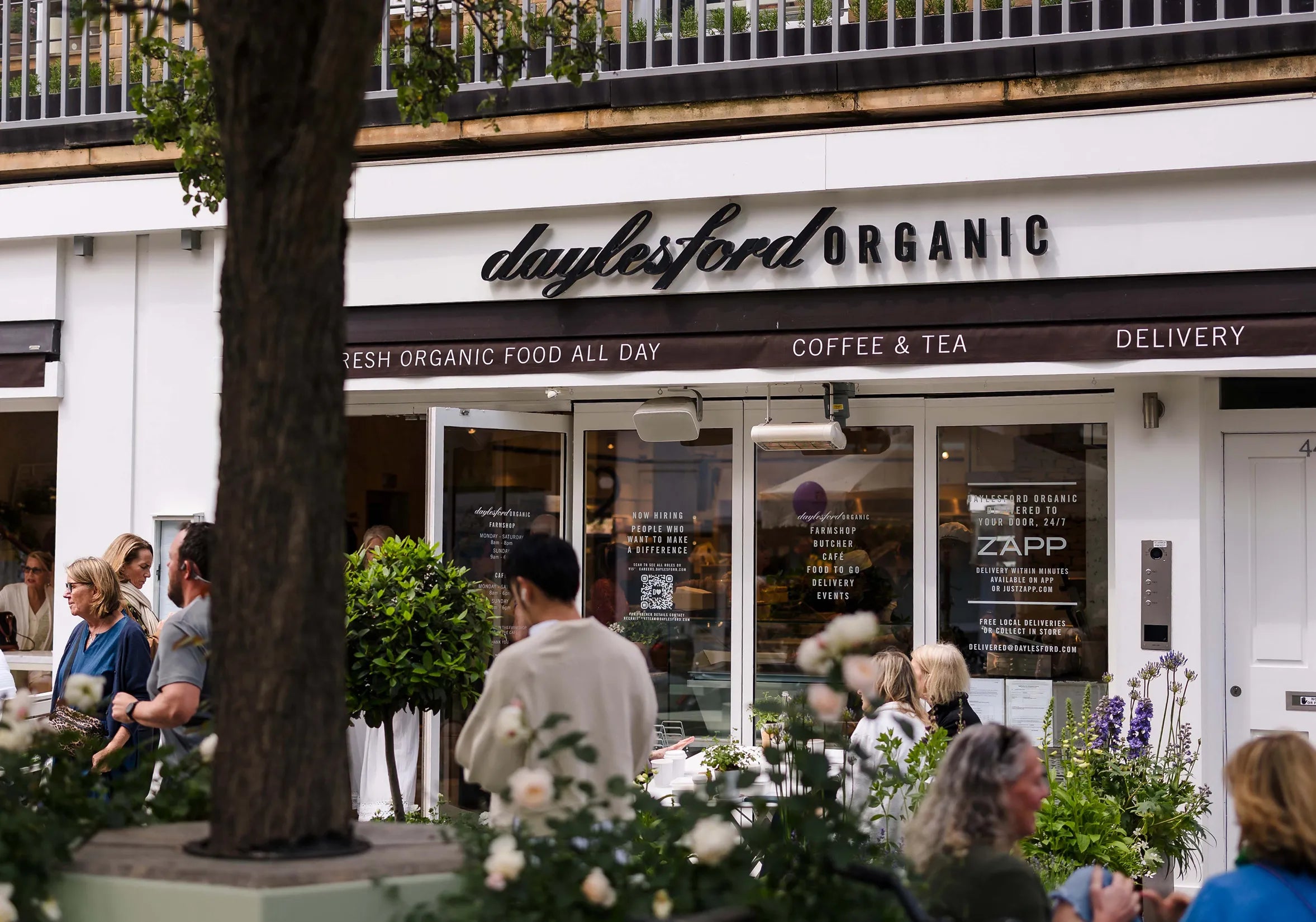 alia-senses-roxie-nafousi